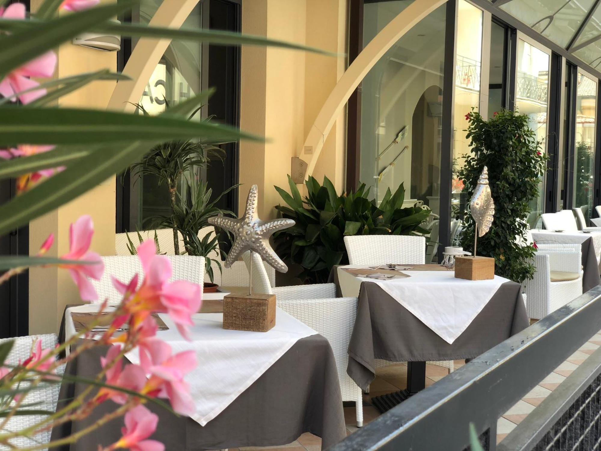 Hotel La Conchiglia بيلاريا-إيجيا مارينا المظهر الخارجي الصورة