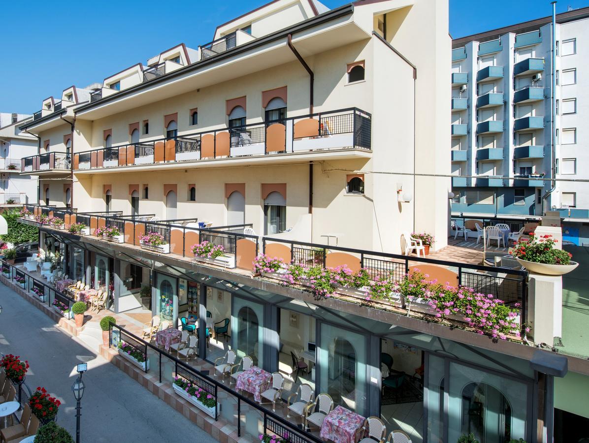 Hotel La Conchiglia بيلاريا-إيجيا مارينا المظهر الخارجي الصورة