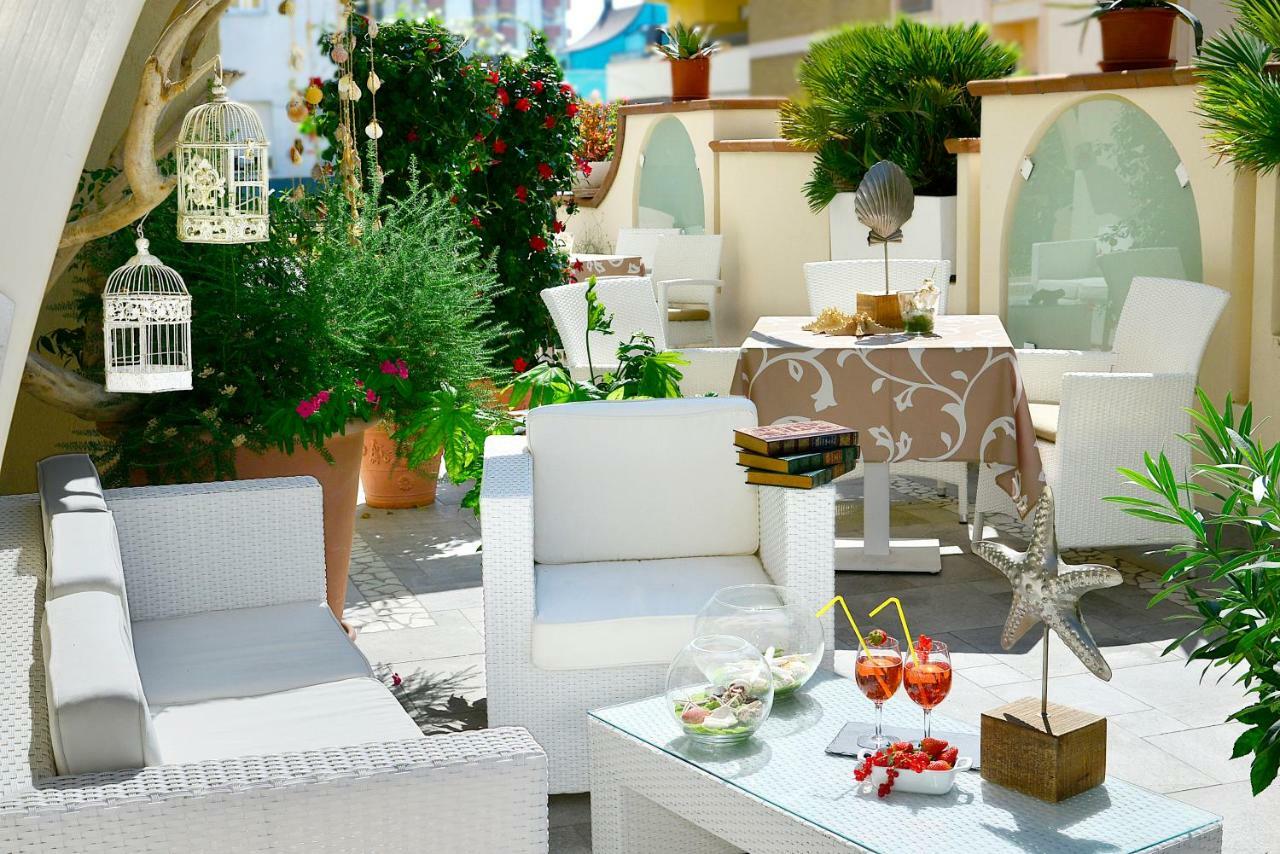 Hotel La Conchiglia بيلاريا-إيجيا مارينا المظهر الخارجي الصورة